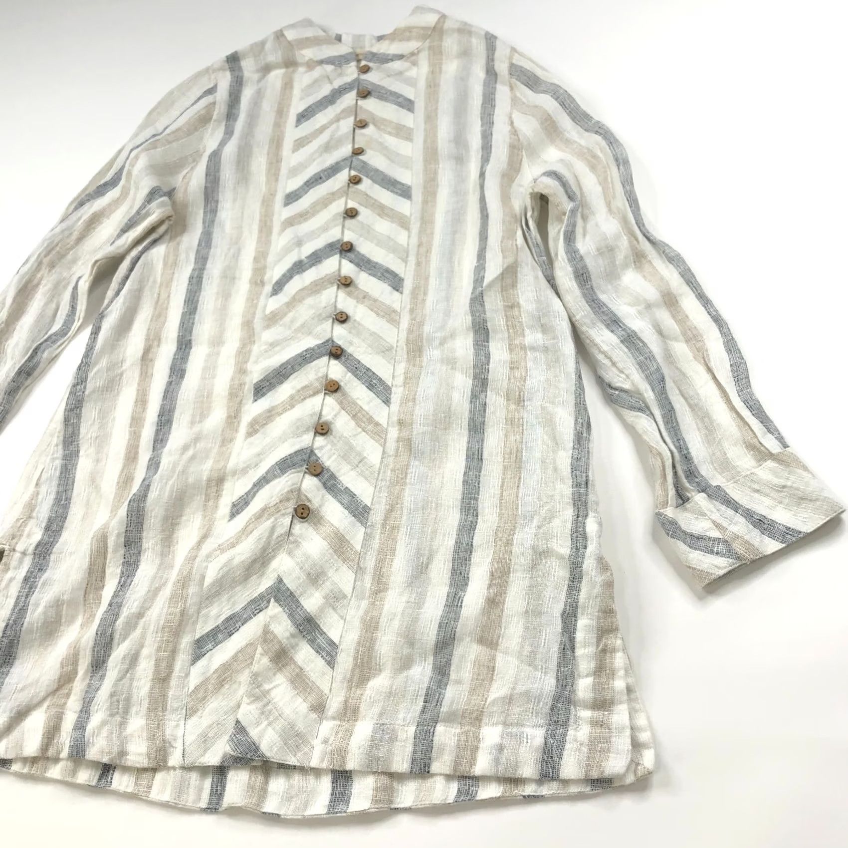 Soft Surroundings Soft Surroundings Shirt Gray 100% Linen Button-Up Mandarin LS MINT Short Sleeve? Size S / US 4 / IT 40 - 2 Thumbnail