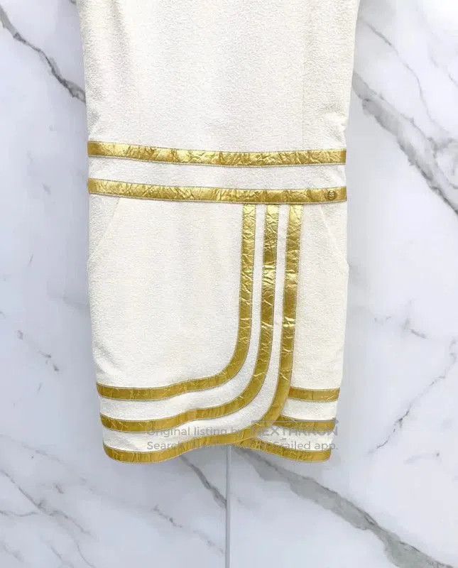 Chanel Chanel White Silk Blend Short Sleeve Dress . Size M / US 6-8 / IT 42-44 - 3 Thumbnail