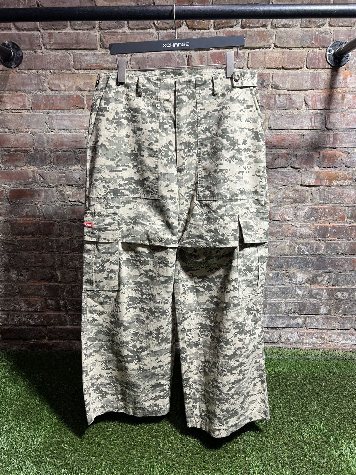 The GV Gallery Gv Gallery City Camo Pants Size US 32 / EU 48 - 1 Thumbnail