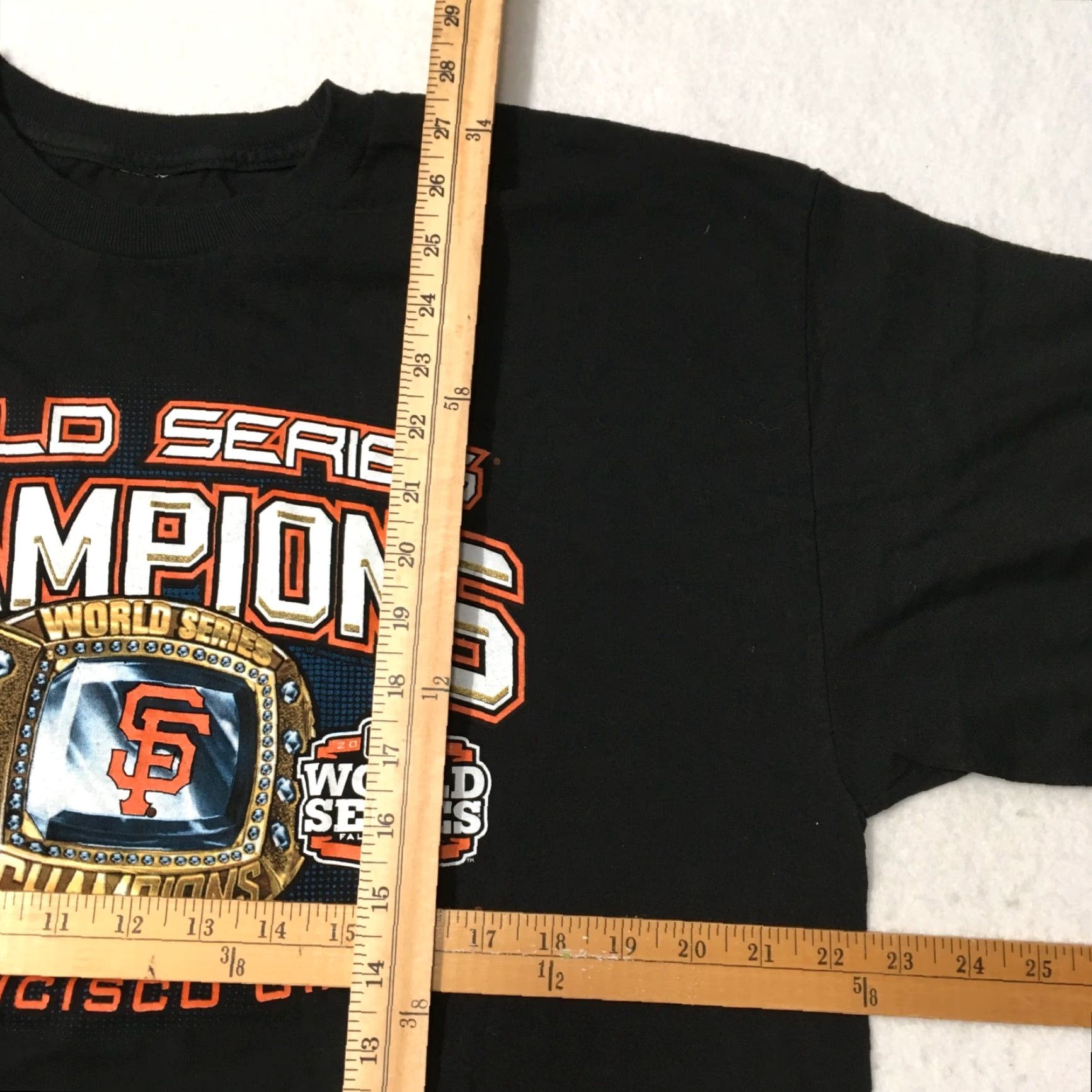 Gildan SF GIANTS T Shirt Mens XL Black World Series Champions MLB 2012 Vintage Gildan Shirt Mens XL Black Giants World Series 2012 Vintage T-Shirt Size US XL / EU 56 / 4 - 3 Thumbnail