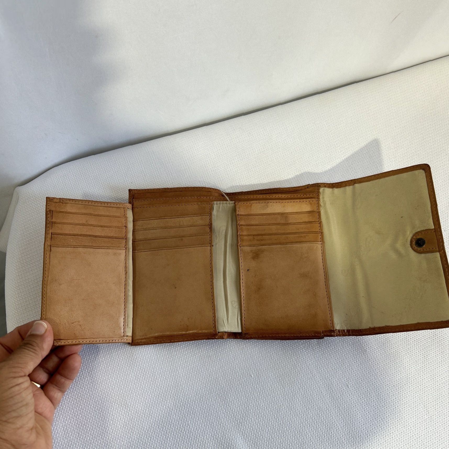 Fossil Fossil Wallet Tooled Tri-fold Floral Brown Leather Wallet Women 90s Bohemian Flower Hippie Western Boho Credit Card Folding Brown Wallet Size ONE SIZE - 5 Thumbnail