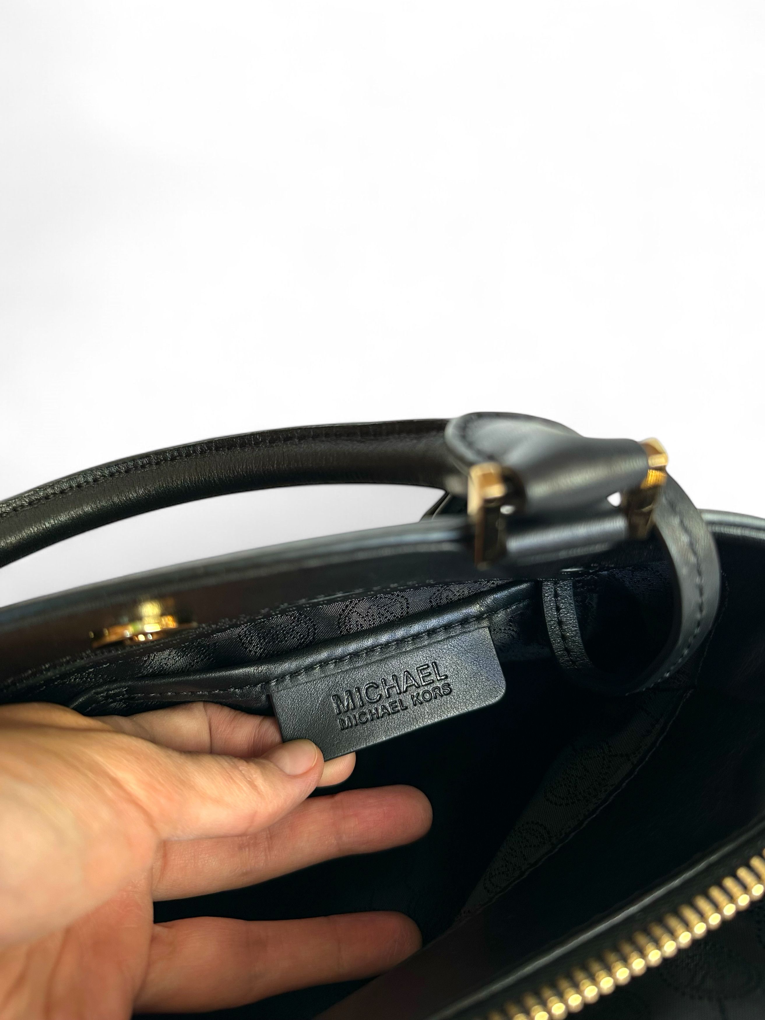Michael Kors Michael Kors Florence Medium Black Leather Satchel Size ONE SIZE - 8 Thumbnail