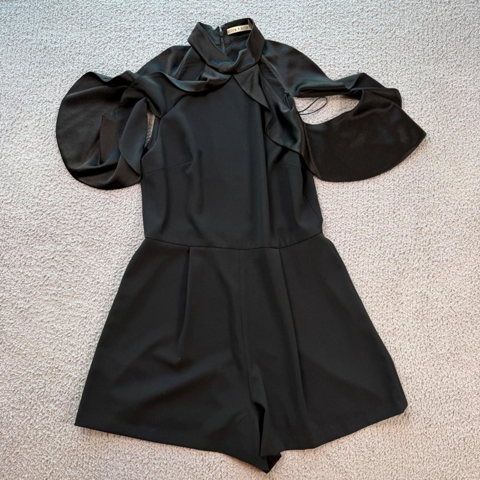 Other Alice + Olivia Black Bell Sleeve Romper Mock High Neck 12 Size 34" / US 12 / IT 48 - 1 Thumbnail
