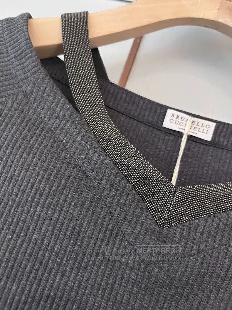 Brunello Cucinelli Brunello Cucinelli Gray V Neck Knit Sweater Size S / US 4 / IT 40 - 3 Thumbnail