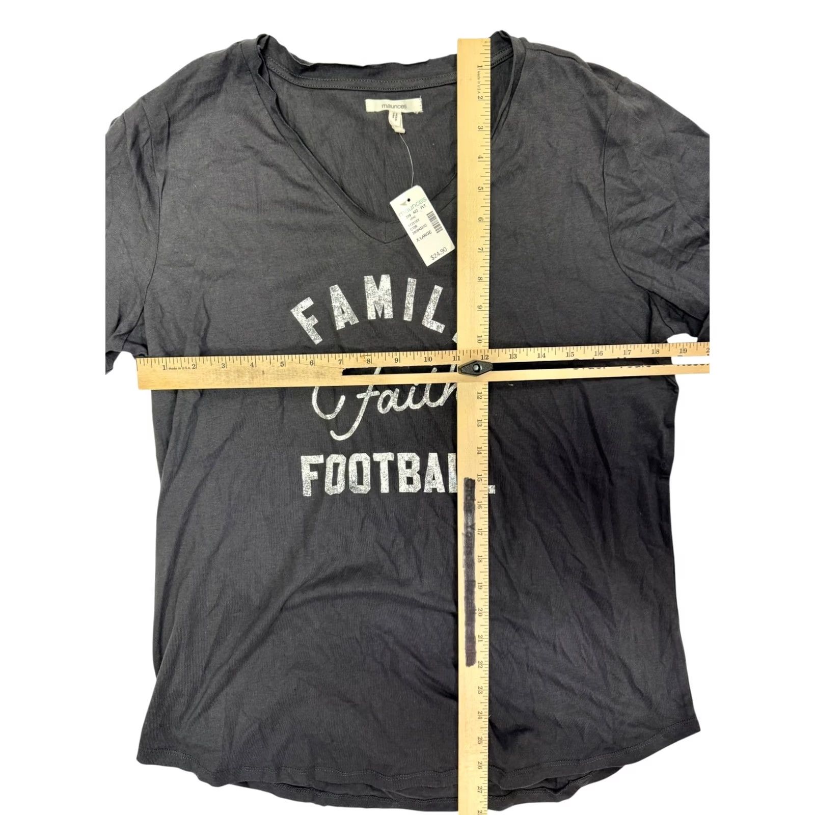 Vintage Maurices Women’s M Dark Gray V-Neck T-Shirt FAMILY Faith FOOTBALL Graphic Tee Shirt Size M / US 6-8 / IT 42-44 - 3 Thumbnail