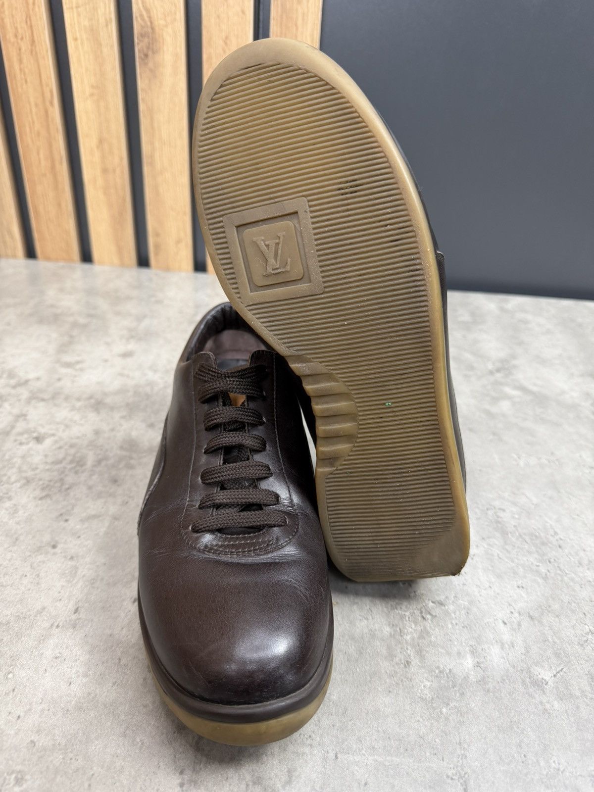 Louis Vuitton Louis Vuitton Brown Leather Low Top Sneakers Size US 7 / EU 40 - 14 Thumbnail