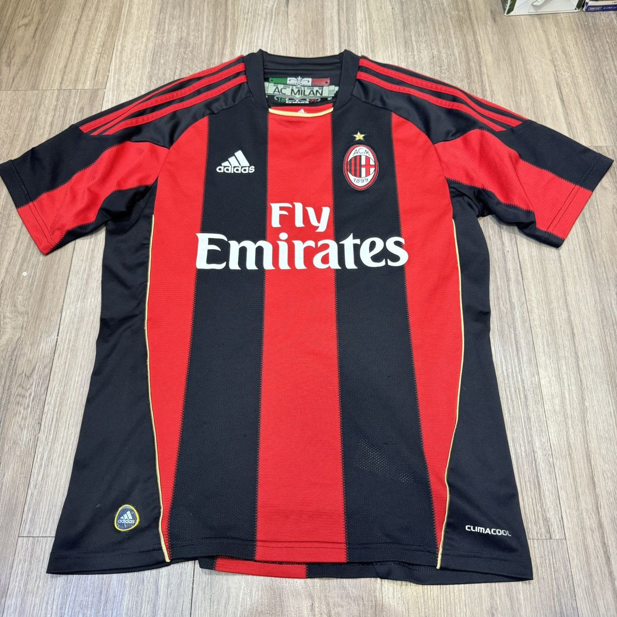 Sports Specialties AC Milan 10/11 home shirt #80 Ronaldinho Size US S / EU 44-46 / 1 - 1 Thumbnail