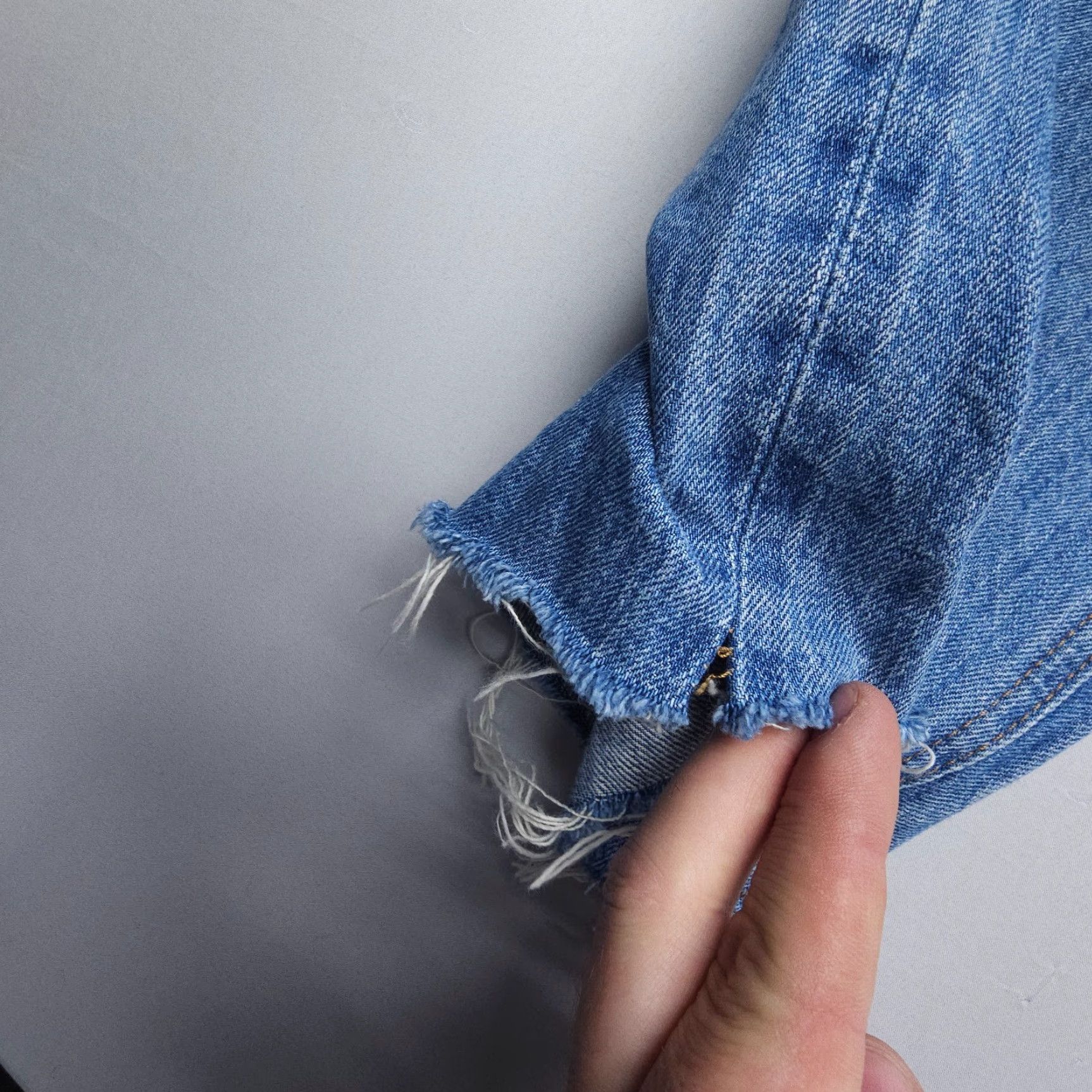 Denime Point Sur Selvedge Boyfriend Jeans in Arctic Blue Size 30 USA Made Organic Denim Size 30" / US 8 / IT 44 - 7 Thumbnail