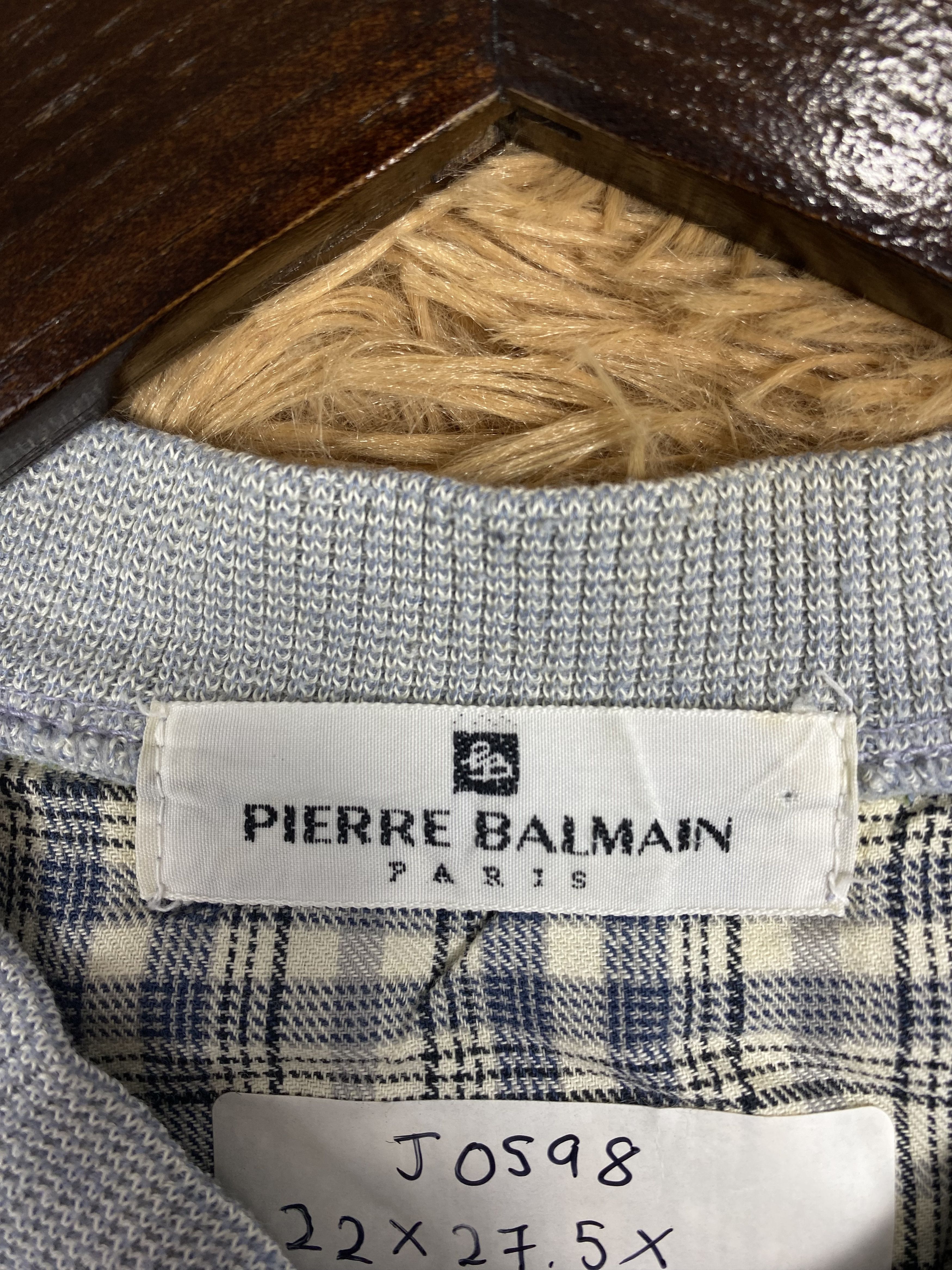 Pierre Balmain Vintage Pierre Balmain Half Button Sweatshirts DJ0598 Size US S / EU 44-46 / 1 - 7 Thumbnail
