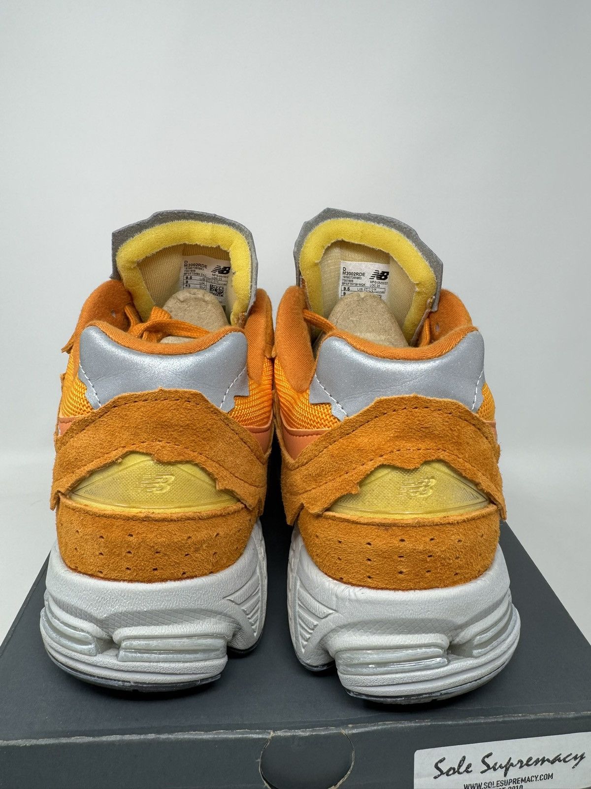 New Balance New Balance 2002R Vintage Orange Size US 9.5 / EU 42-43 - 5 Thumbnail