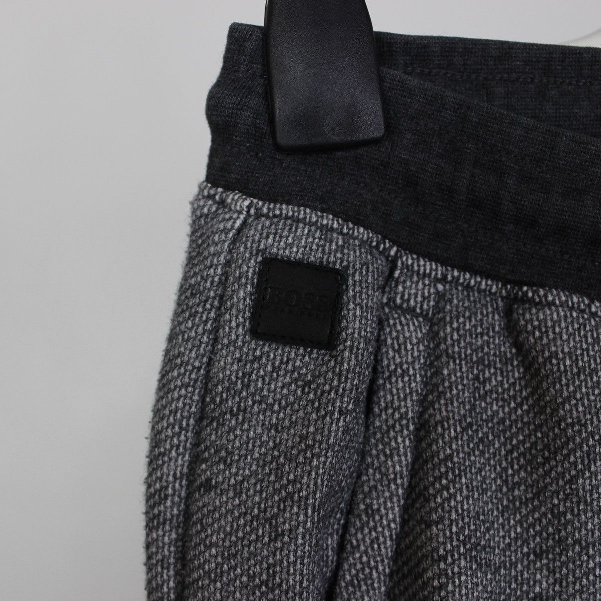 Hugo Boss Hugo boss joggers pants XS S gray Size US 30 / EU 46 - 12 Thumbnail