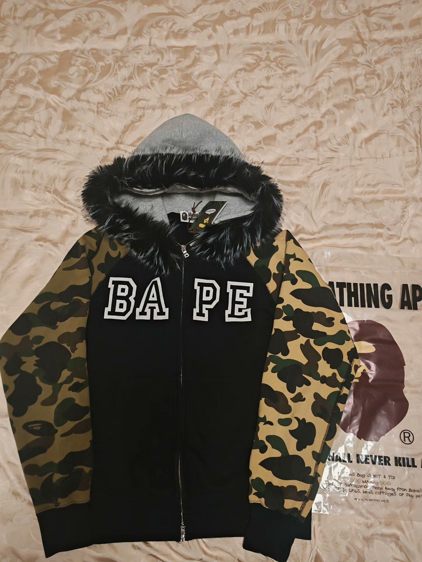 Bape Bape Multi Light Jacket L Men Size US L / EU 52-54 / 3 - 1 Thumbnail