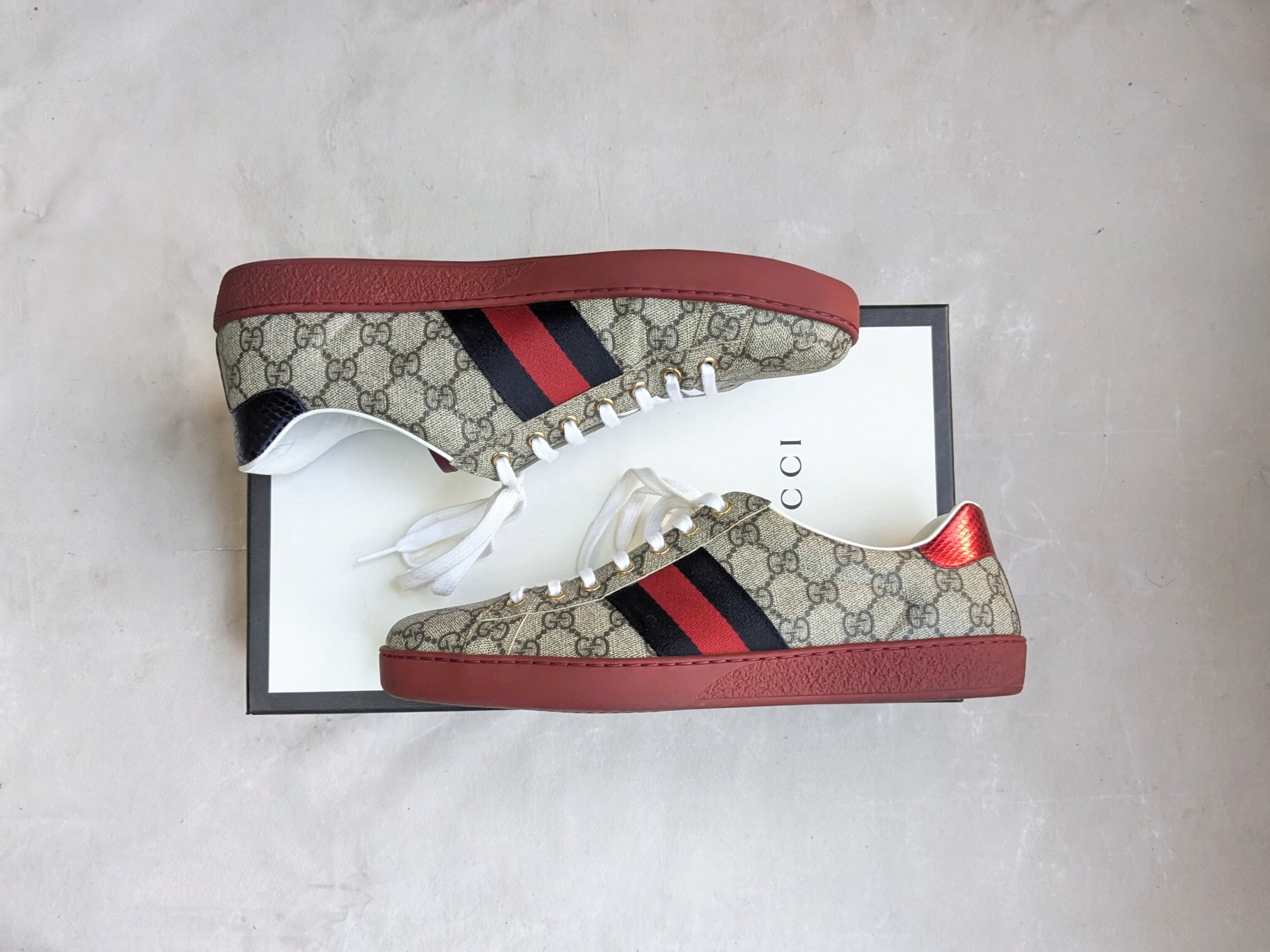 Gucci Gucci Ace Monogram 11 Canvas Logo GG Supreme Red Low Tops Size US 11 / EU 44 - 1 Thumbnail