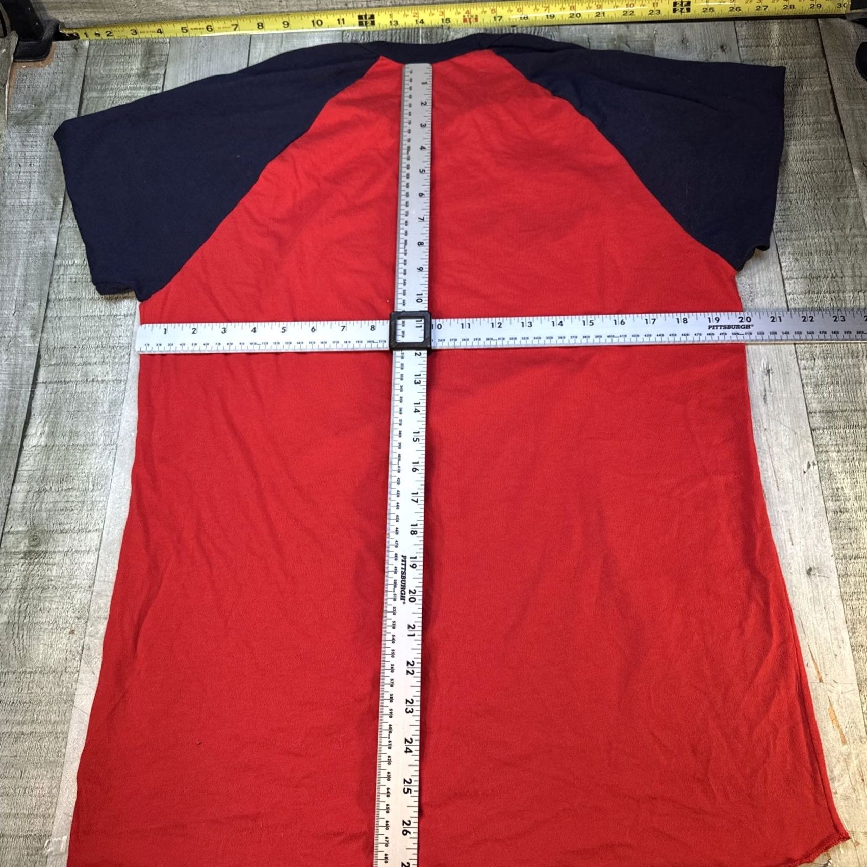 Vintage Chicago Raglan T Shirt Large USA Shirt Men Chicago Skyline Flag Lobster Graphic Red Size US L / EU 52-54 / 3 - 4 Thumbnail