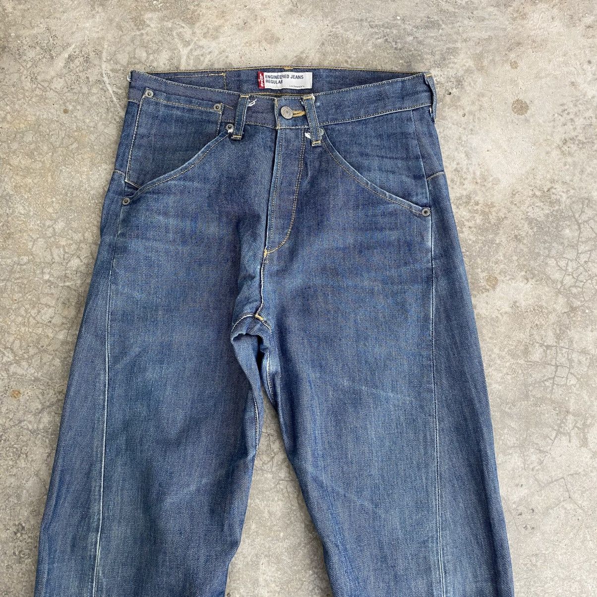 Levi's Vintage Levis Engineered Twisted Leg Regular Denim Jeans Size US 29 - 2 Thumbnail