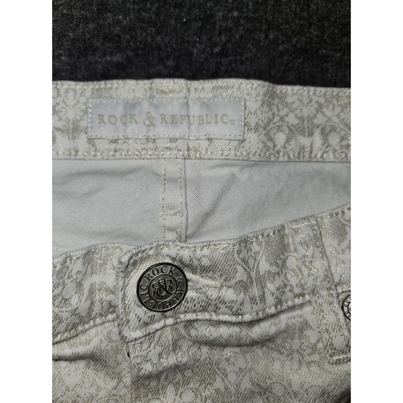 Vintage Rock & Republic Hamburg Skinny Jeans Women's 12 White Paisley Modern Fashion Casual Bohemian Rock 12 Womens Jeans Size 34" / US 12 / IT 48 - 3 Thumbnail