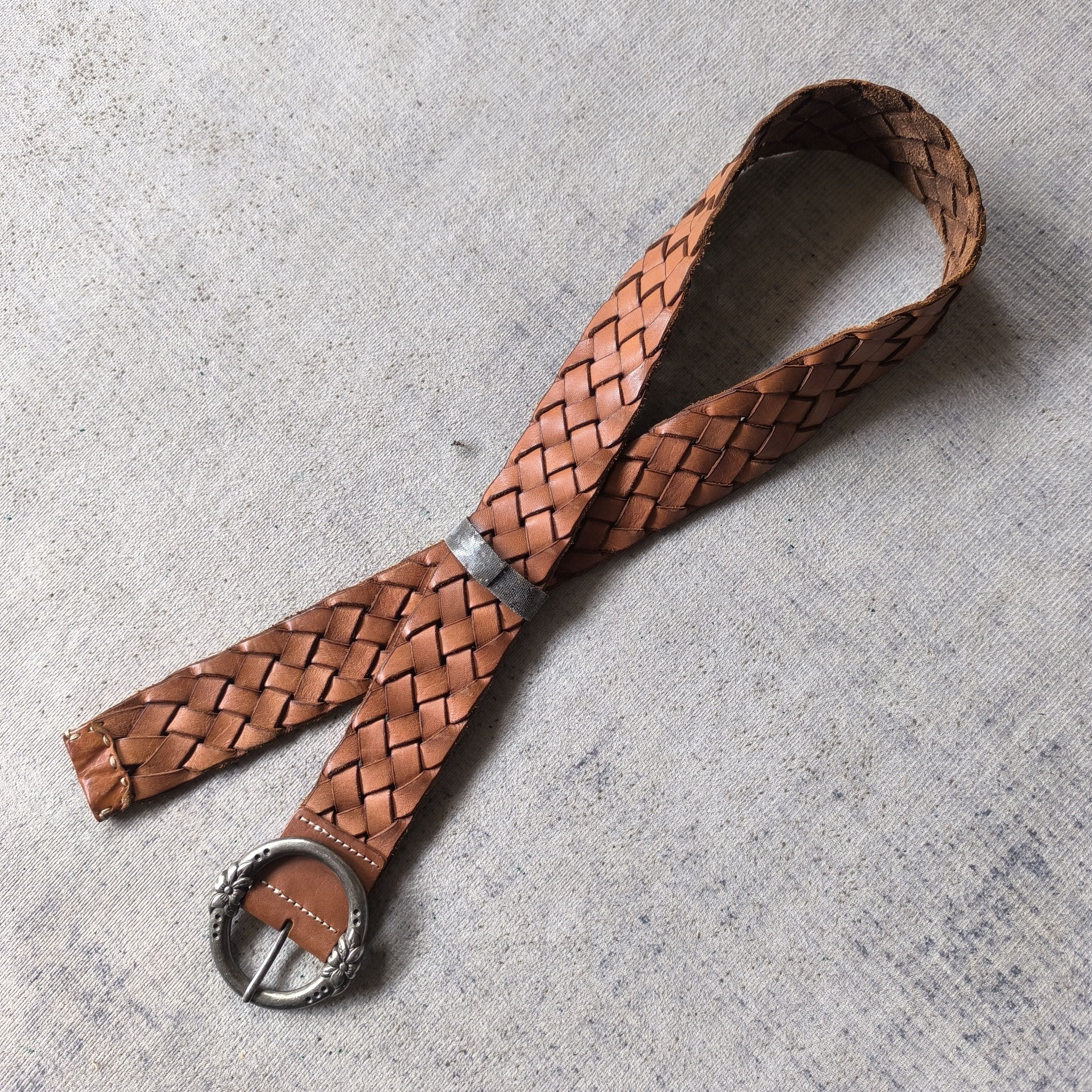 PPFM 🧵Garrison flower japanese crafted leather belt Size ONE SIZE - 8 Thumbnail
