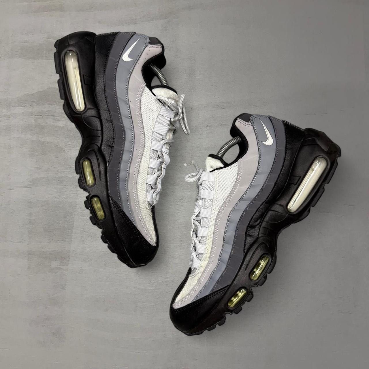 Nike Air Max 95 Essential Black Grey 749766-022 Size 10.5