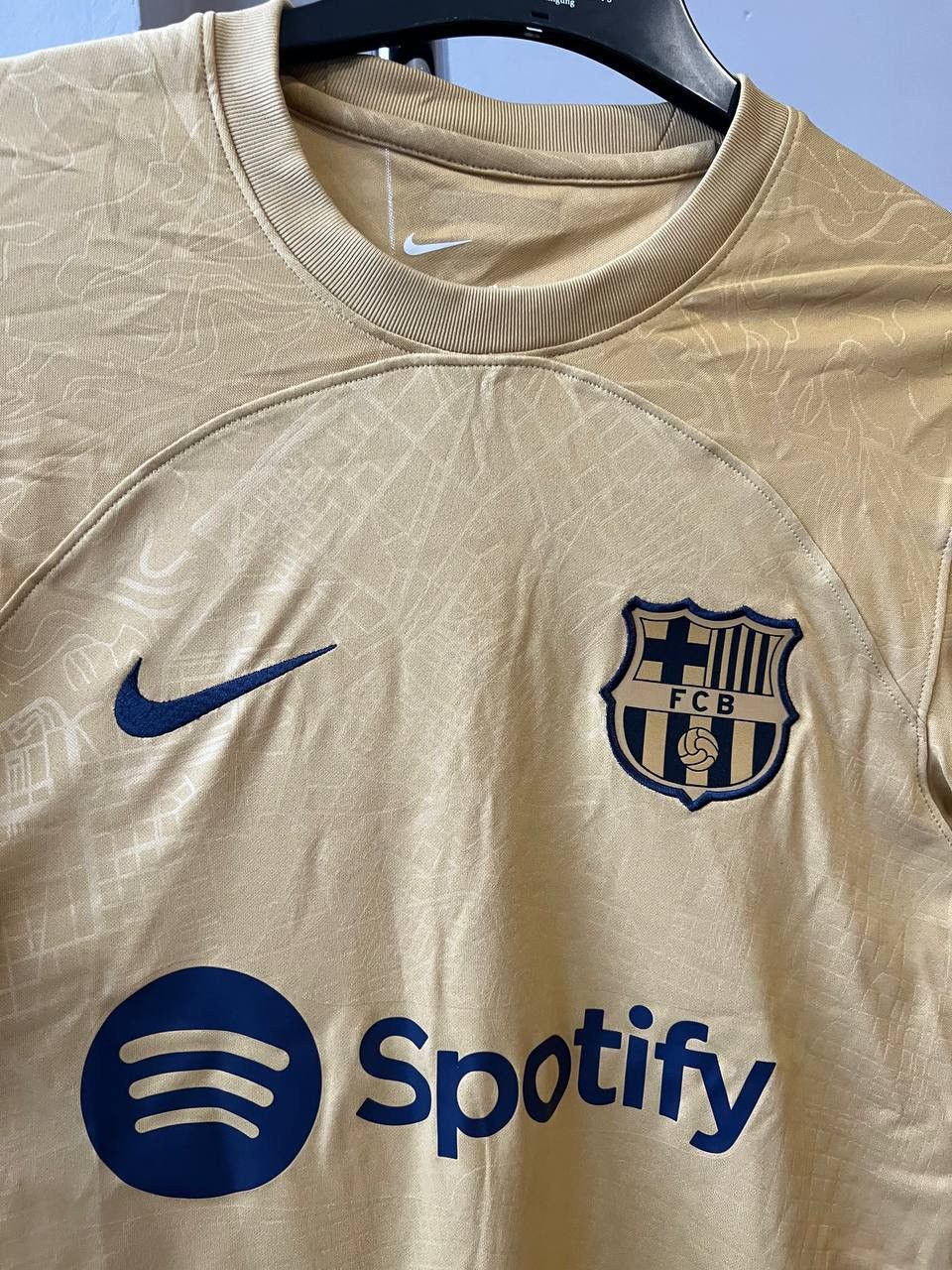 Nike NEW 2022/23 BARCELONA FC AWAY SOCCER JERSEY FOOTBALL SHIRTXS Size US XS / EU 42 / 0 - 4 Thumbnail