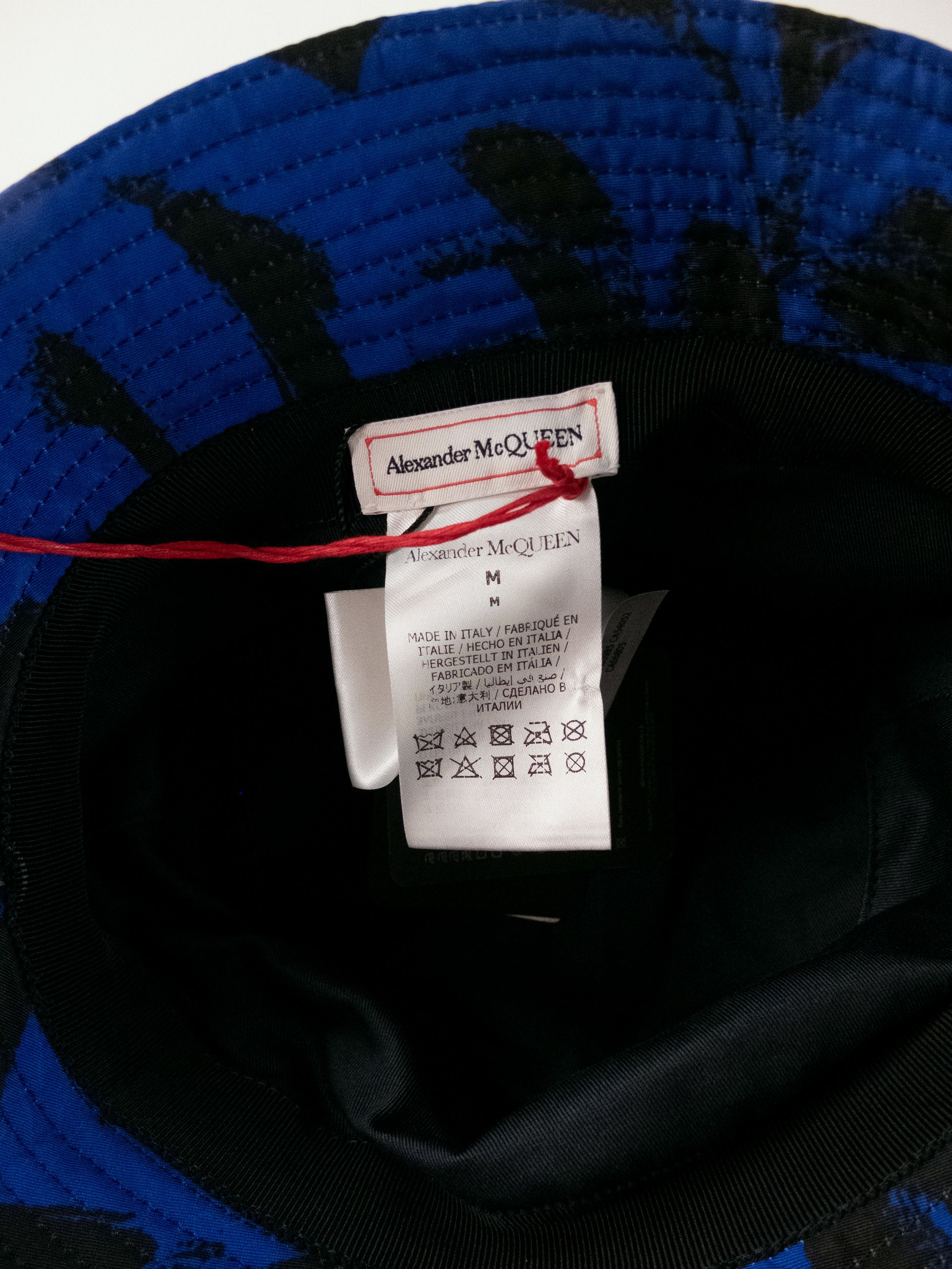 Alexander McQueen ALEXANDER MCQUEEN blue black graffiti print bucket hat M q Size ONE SIZE - 6 Thumbnail