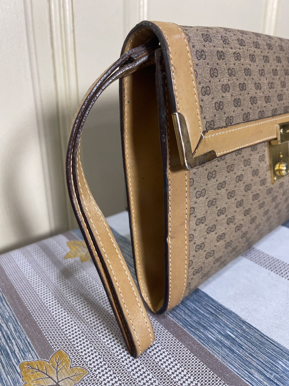 Gucci Vintage Gucci Micro GG canvas and leather clutch bag Size ONE SIZE - 4 Thumbnail