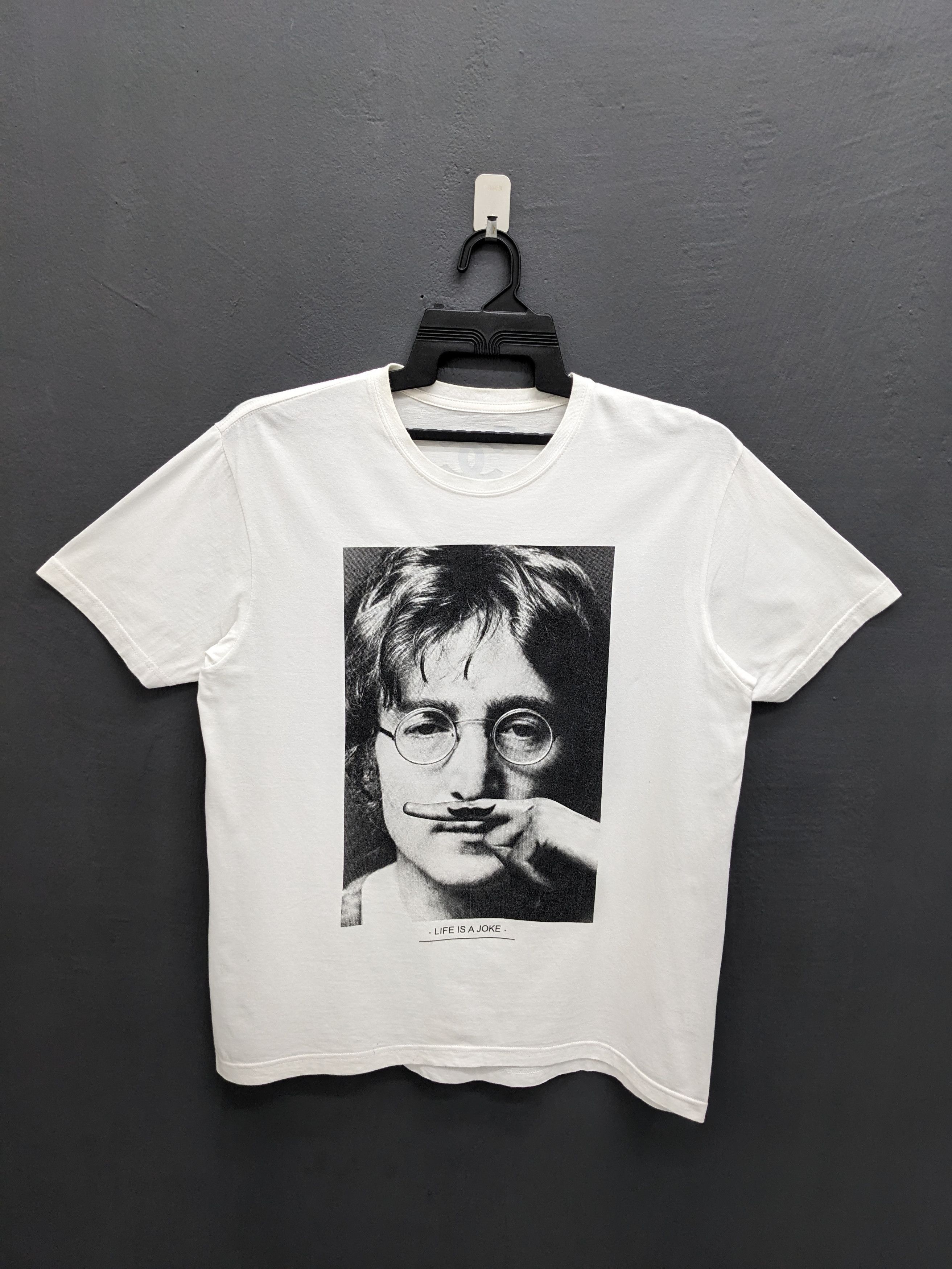 Band Tees JOHN LENNON LIFE IS A JOKE TSHIRT Size US L / EU 52-54 / 3 - 2 Thumbnail