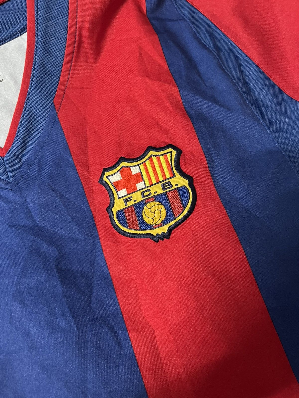 Nike FC Barcelona 2002-2003 Nike home jersey Size US L / EU 52-54 / 3 - 3 Thumbnail