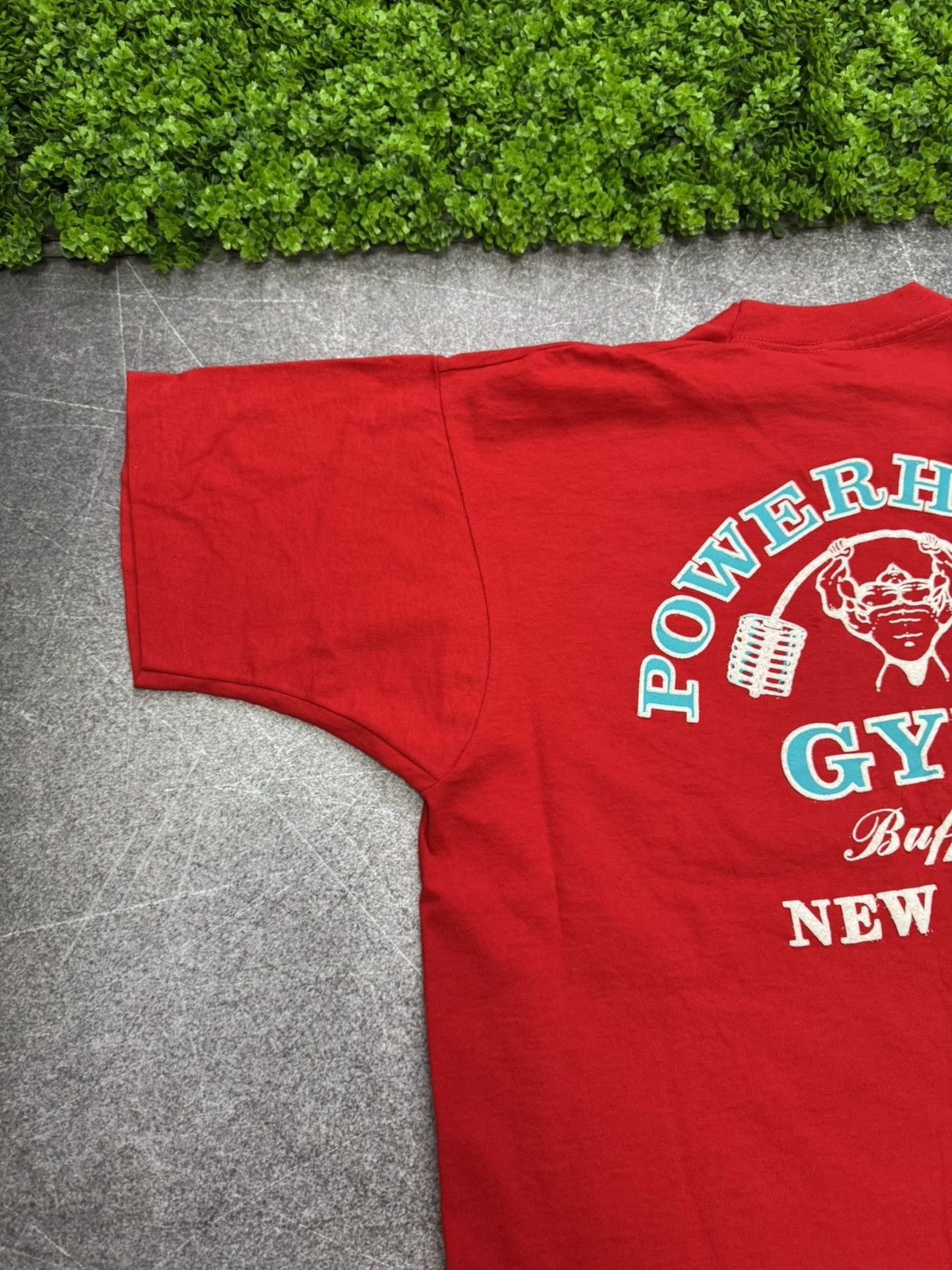 Vintage Vintage 90s PowerHouse Gym New York FOTL T Shirt Bodybuilder Size US XL / EU 56 / 4 - 11 Thumbnail