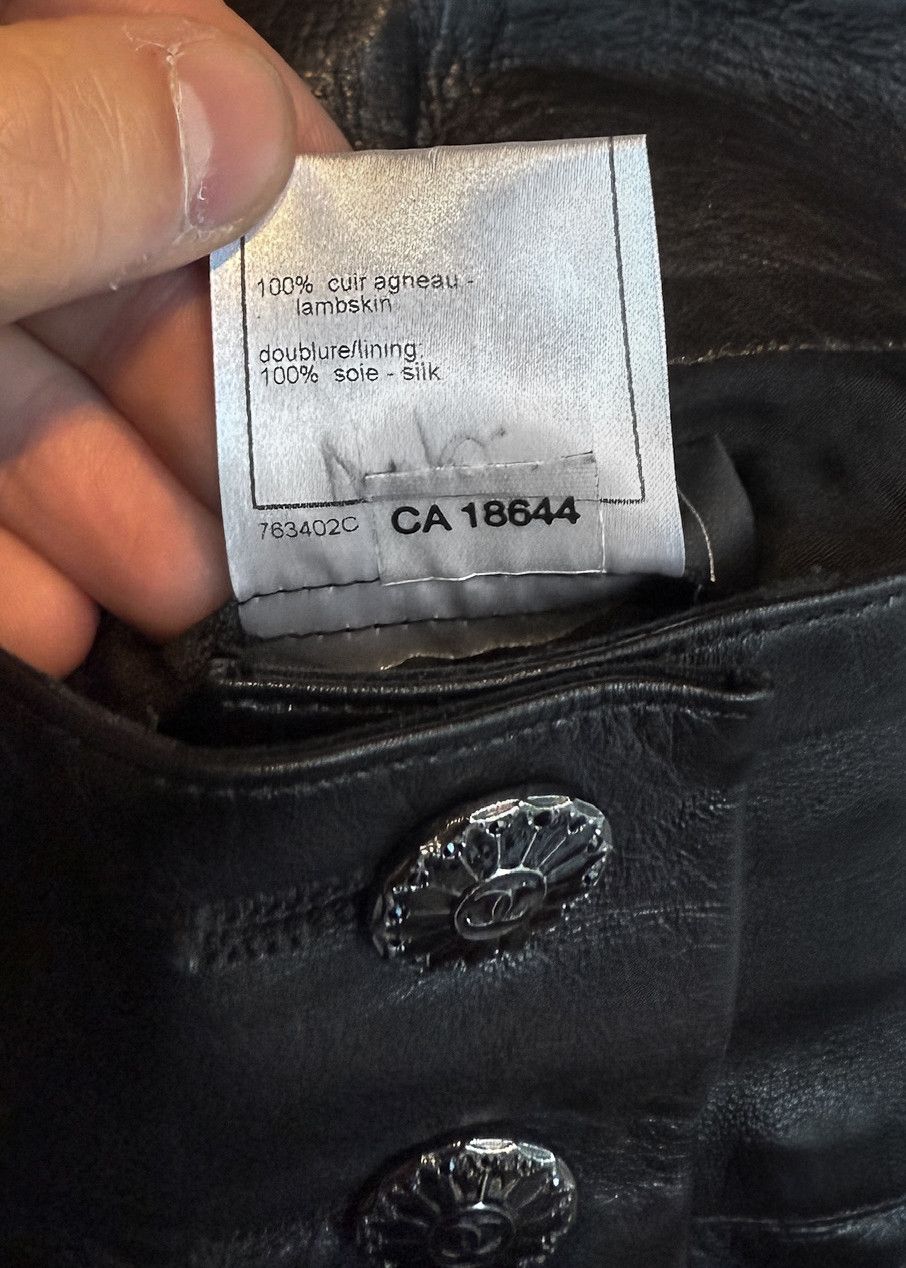 Chanel Chanel FW06 Runway Black Leather CC Buttons Mini Skirt Size 26" / US 2 / IT 38 - 8 Thumbnail