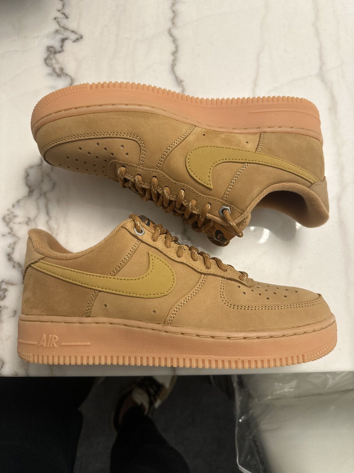 Nike Air force 1 ‘07WB Size US 8 / EU 41 - 7 Thumbnail