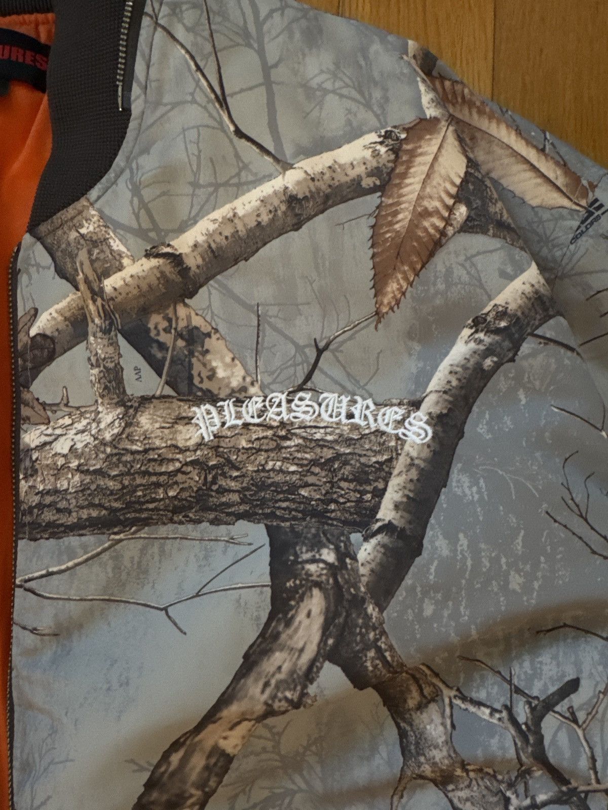 Pleasures Pleasures Real tree Bomber Size US L / EU 52-54 / 3 - 5 Thumbnail