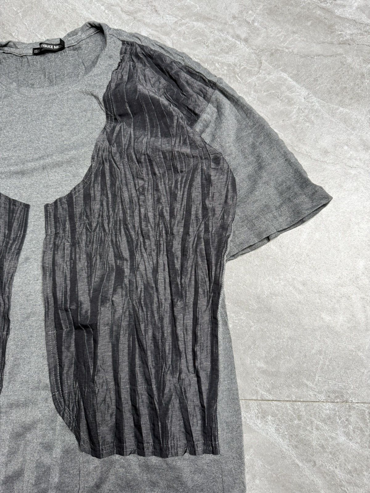 Issey Miyake Issey Miyake Men F/W 16 Wrinkled Pleated Tee Size US L / EU 52-54 / 3 - 3 Thumbnail