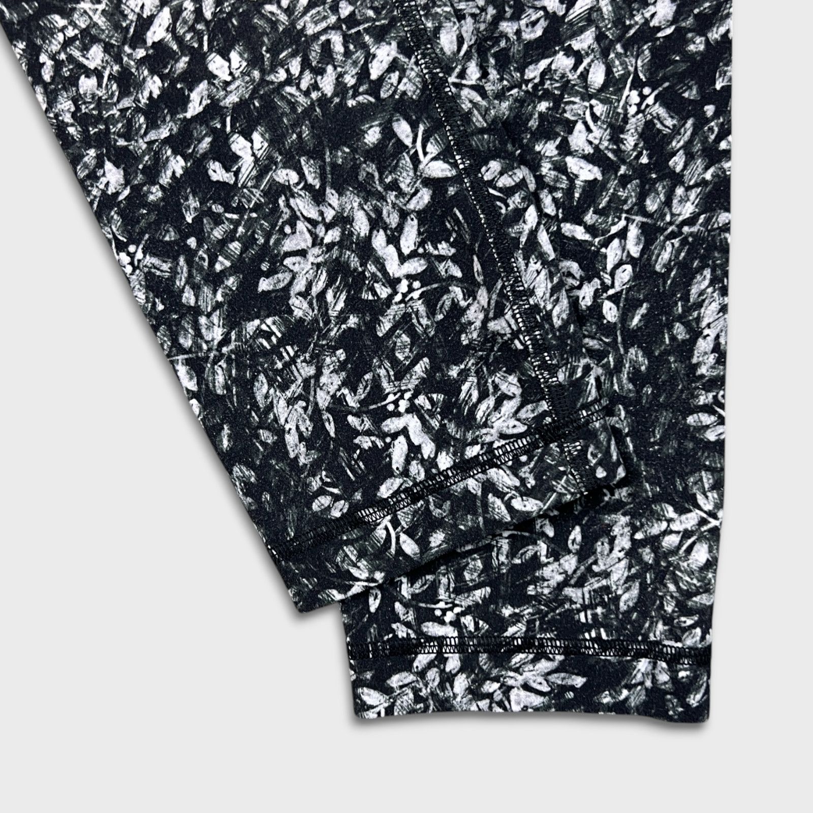 Lululemon Lululemon Align High-Rise Crop 21 Pants Floral Yoga Leggings Size 26" / US 2 / IT 38 - 7 Thumbnail