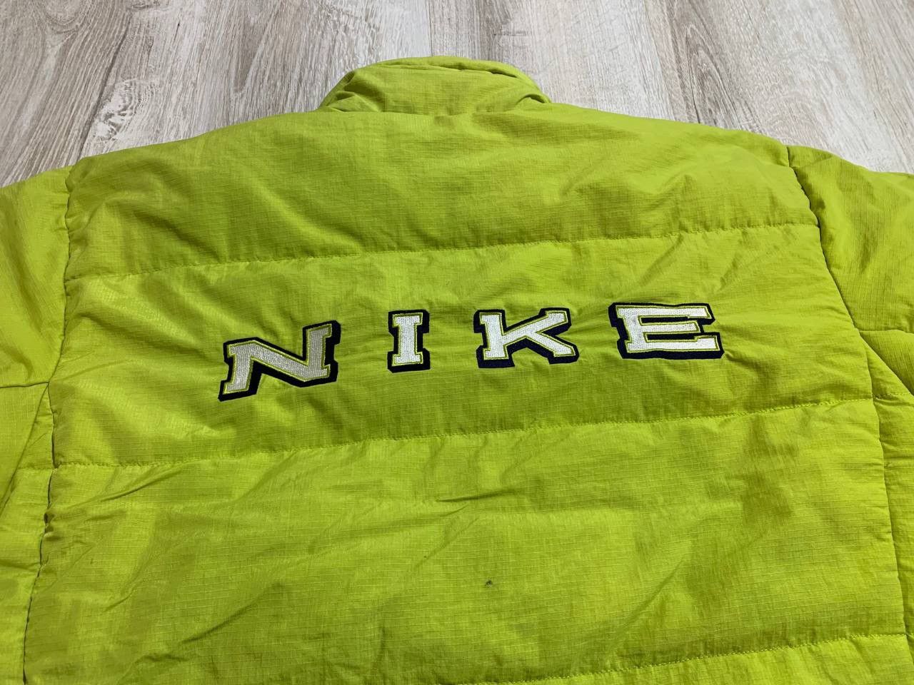 Vintage Mens vintage reversible puffer jacket Nike Size S Size US S / EU 44-46 / 1 - 7 Thumbnail