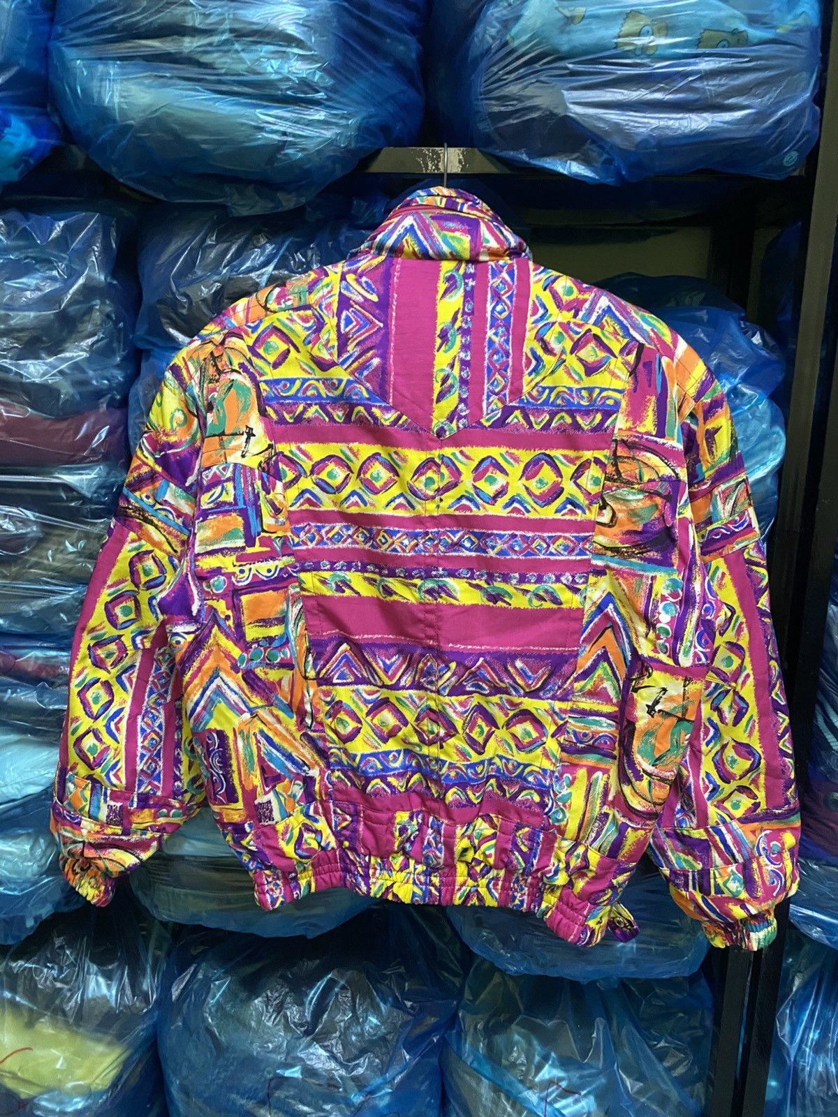Vintage Vintage Cismon Ski Jacket Neon Abstract Print Winter Puffer Size US S / EU 44-46 / 1 - 11 Thumbnail