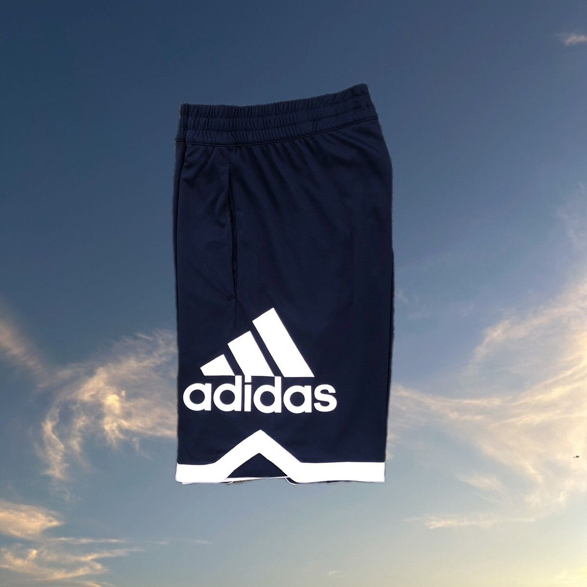 Adidas Adidas shorts Size US 32 / EU 48 - 1 Thumbnail