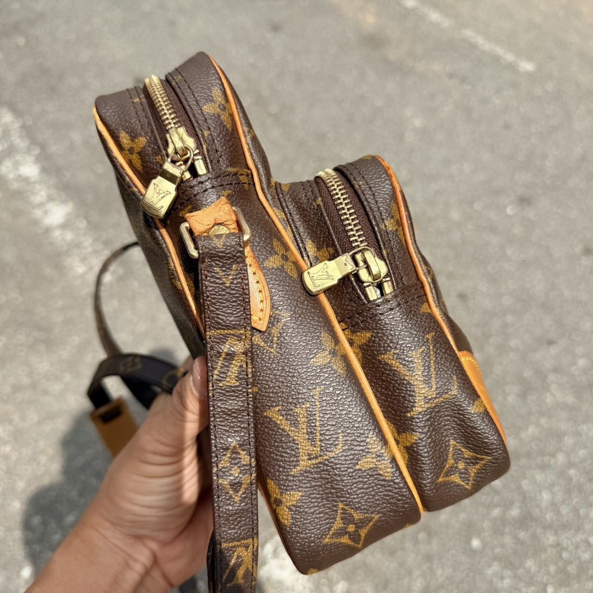 Louis Vuitton Louis Vuitton Amazon Monogram Slingbag Size ONE SIZE - 6 Thumbnail