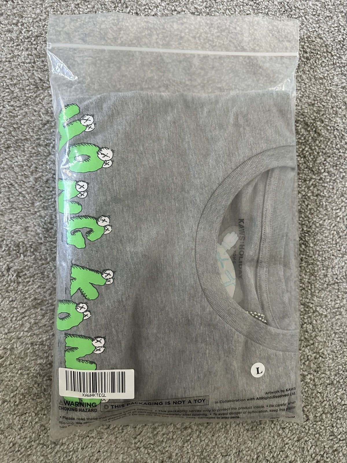 Kaws Kaws Holiday Hong Kong Tee Size US L / EU 52-54 / 3 - 6 Thumbnail