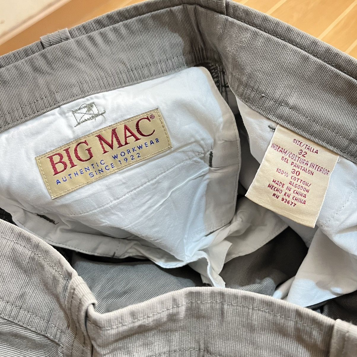 Big Mac Vintage Big Mac Workwear Baggy Cargo Pants Size US 31 - 14 Thumbnail