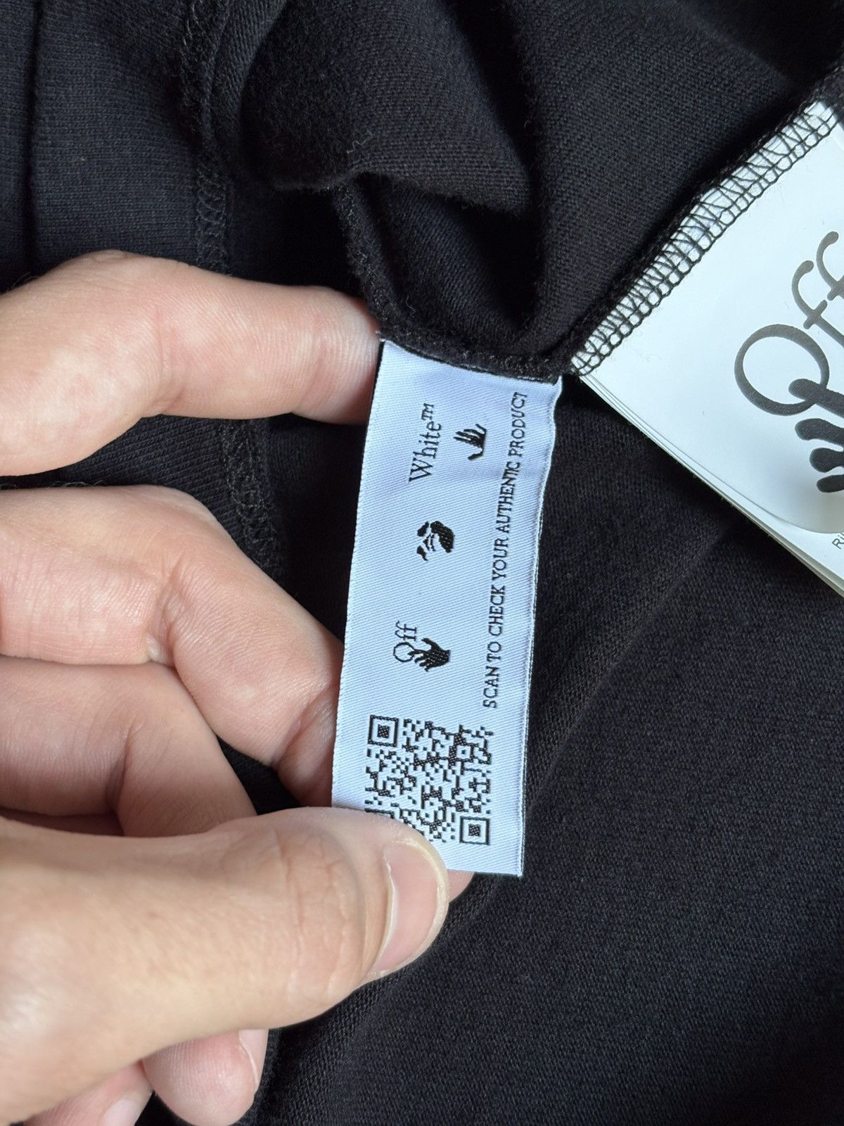 Off-White Off-White Black Caravaggio Hands Off T-Shirt Tee Size US L / EU 52-54 / 3 - 5 Thumbnail