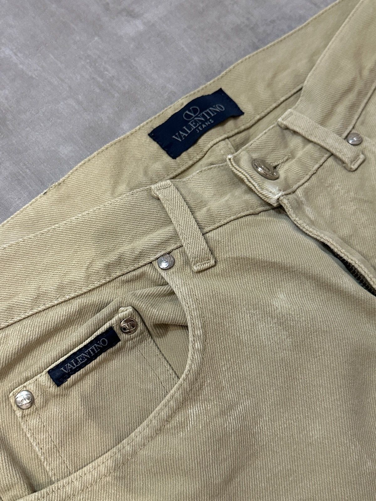 Valentino × Vintage Valentino Jeans Vintage 90s Beige Casual Pants Size US 33 - 6 Thumbnail