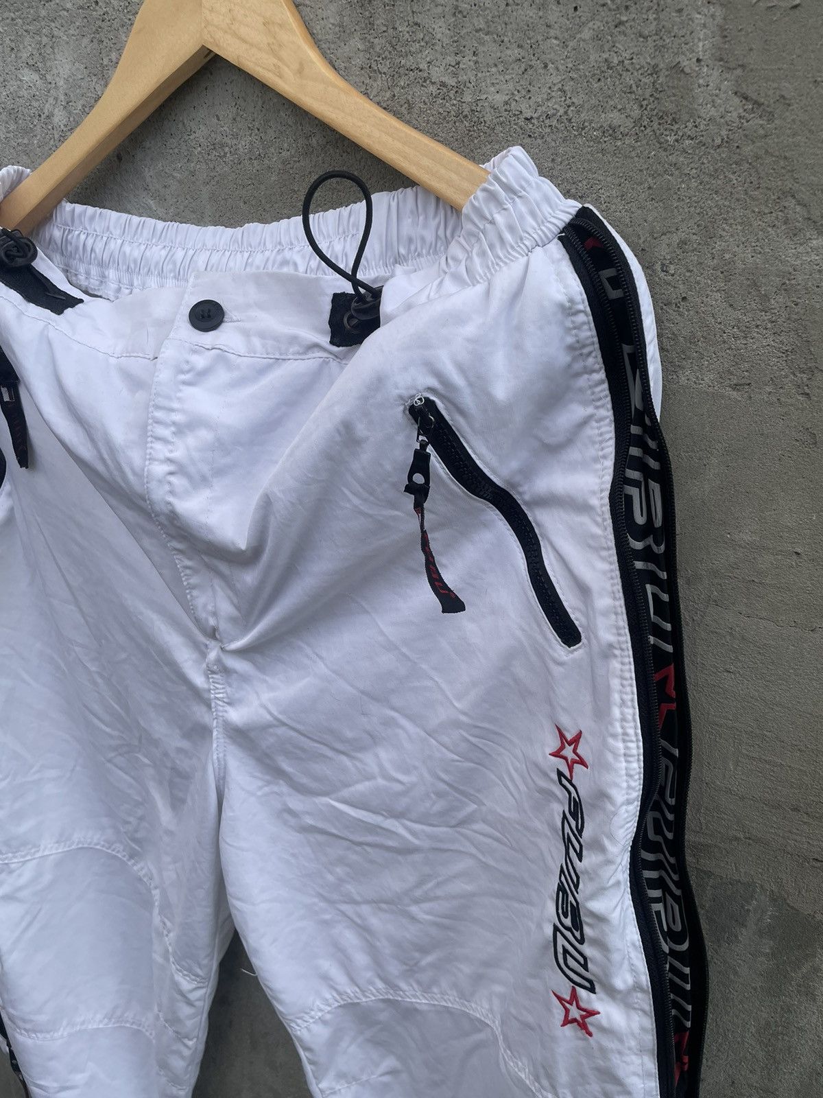 Fubu × Vintage Vintage Fubu USA Men’s Long Shorts White Size Large Rap 90s Size US 33 - 2 Thumbnail