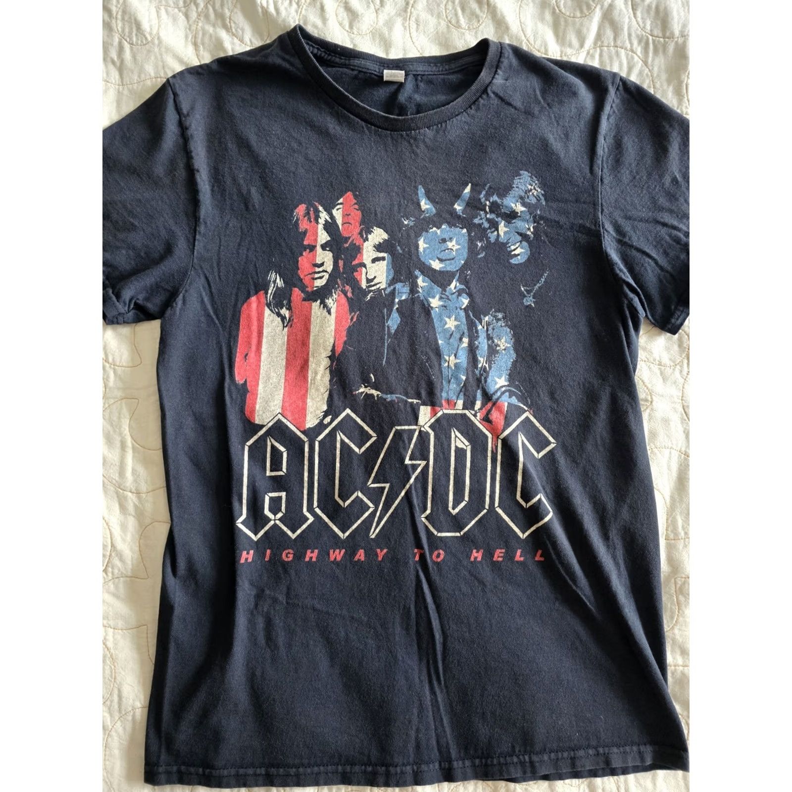Fruit Of The Loom AC/DC black T-shirt Band Mens Small Crew Neck Short Sleeve Cotton American Flag 90s Theme Mens Size US S / EU 44-46 / 1 - 2 Thumbnail