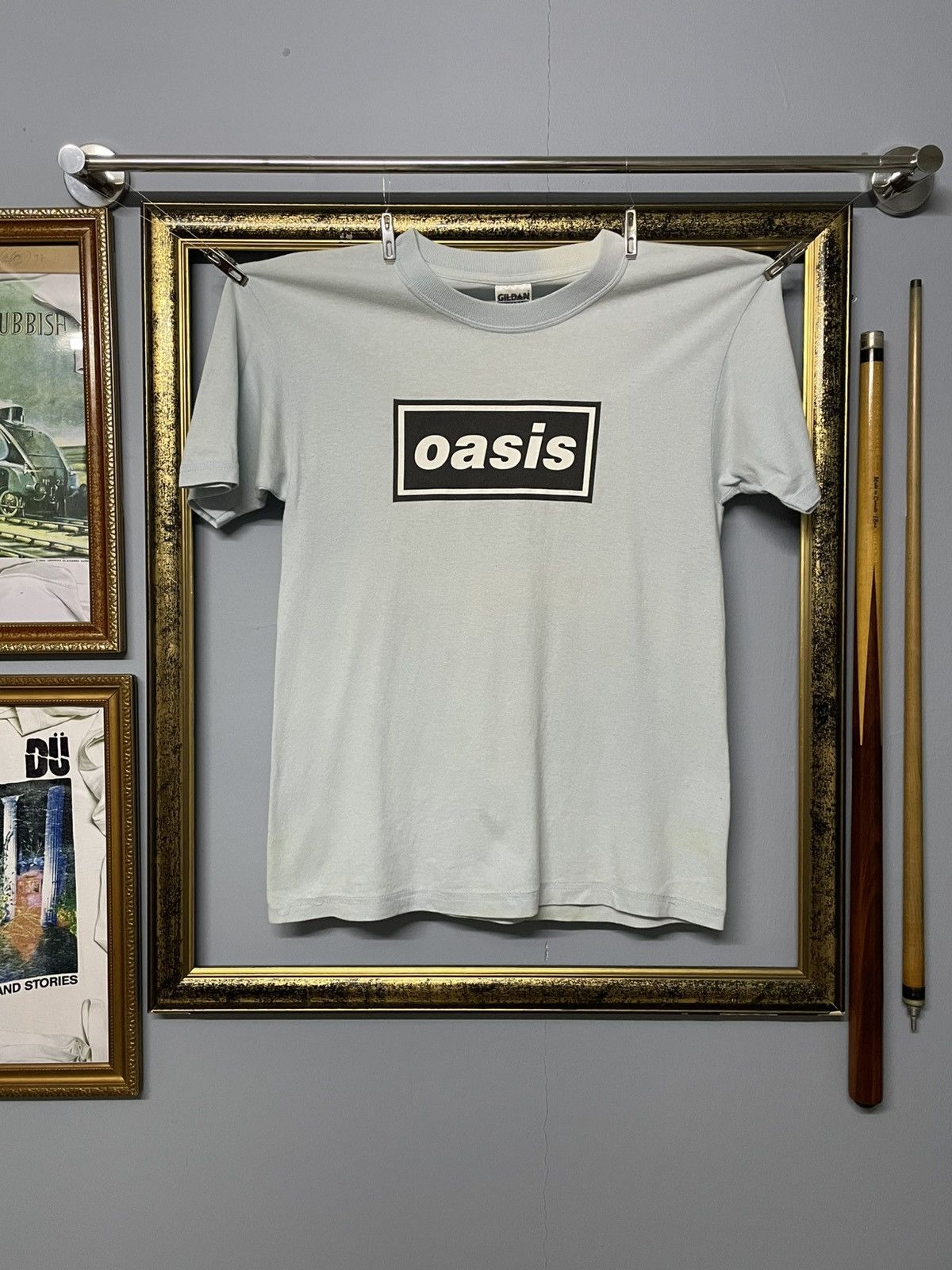 Vintage Vintage Late 90s Oasis Bog Logo ‘Definetely Maybe’ Faded Tee Size US S / EU 44-46 / 1 - 1 Thumbnail