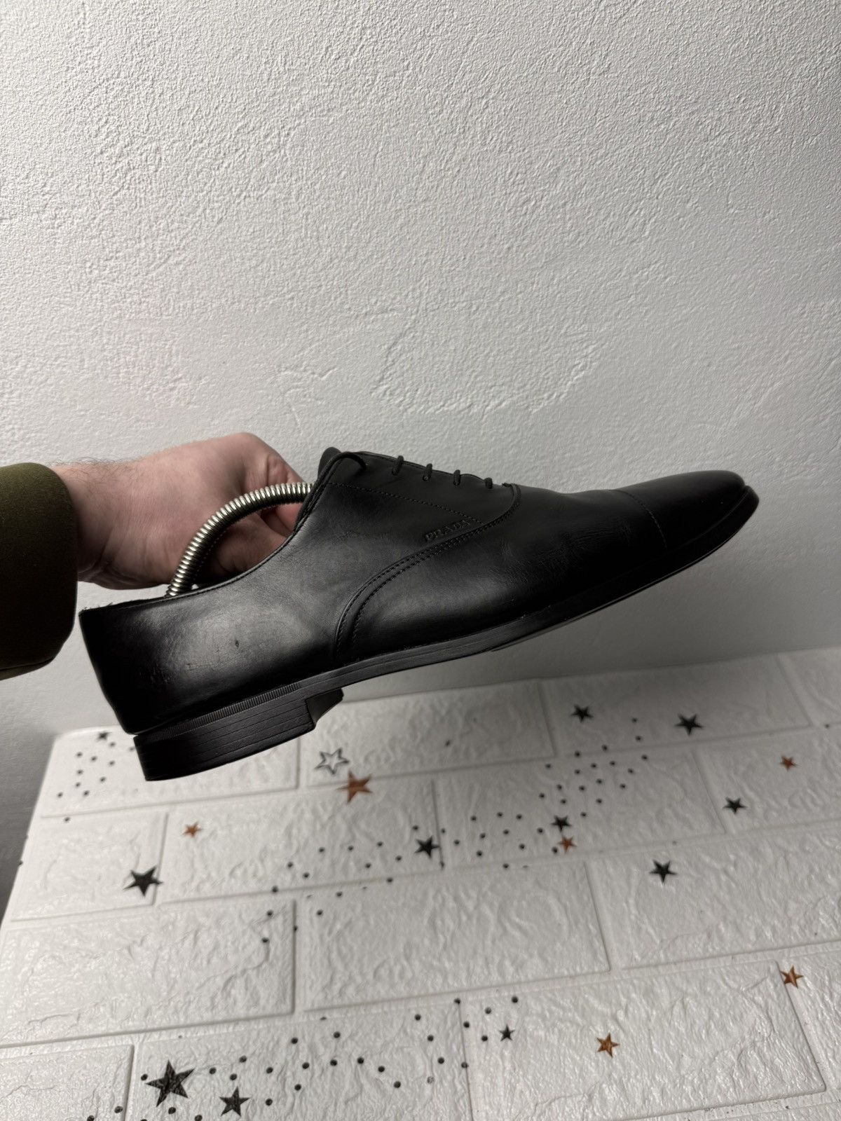 Prada PRADA Black Leather Oxfords US9 UK8.5 EUR44 Men Size US 9 / EU 42 - 1 Thumbnail