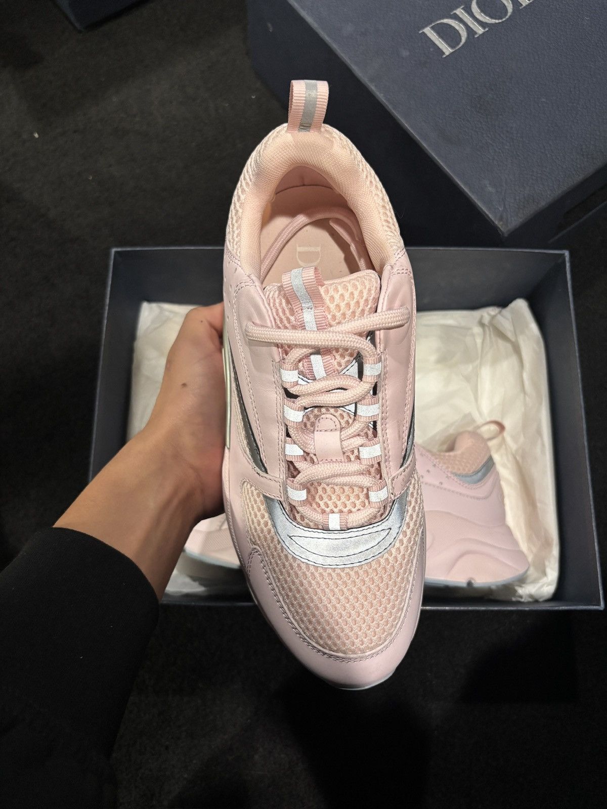Dior DIOR B22 PINK WORN ONCE SIZE 40EU Size US 7 / EU 40 - 3 Thumbnail