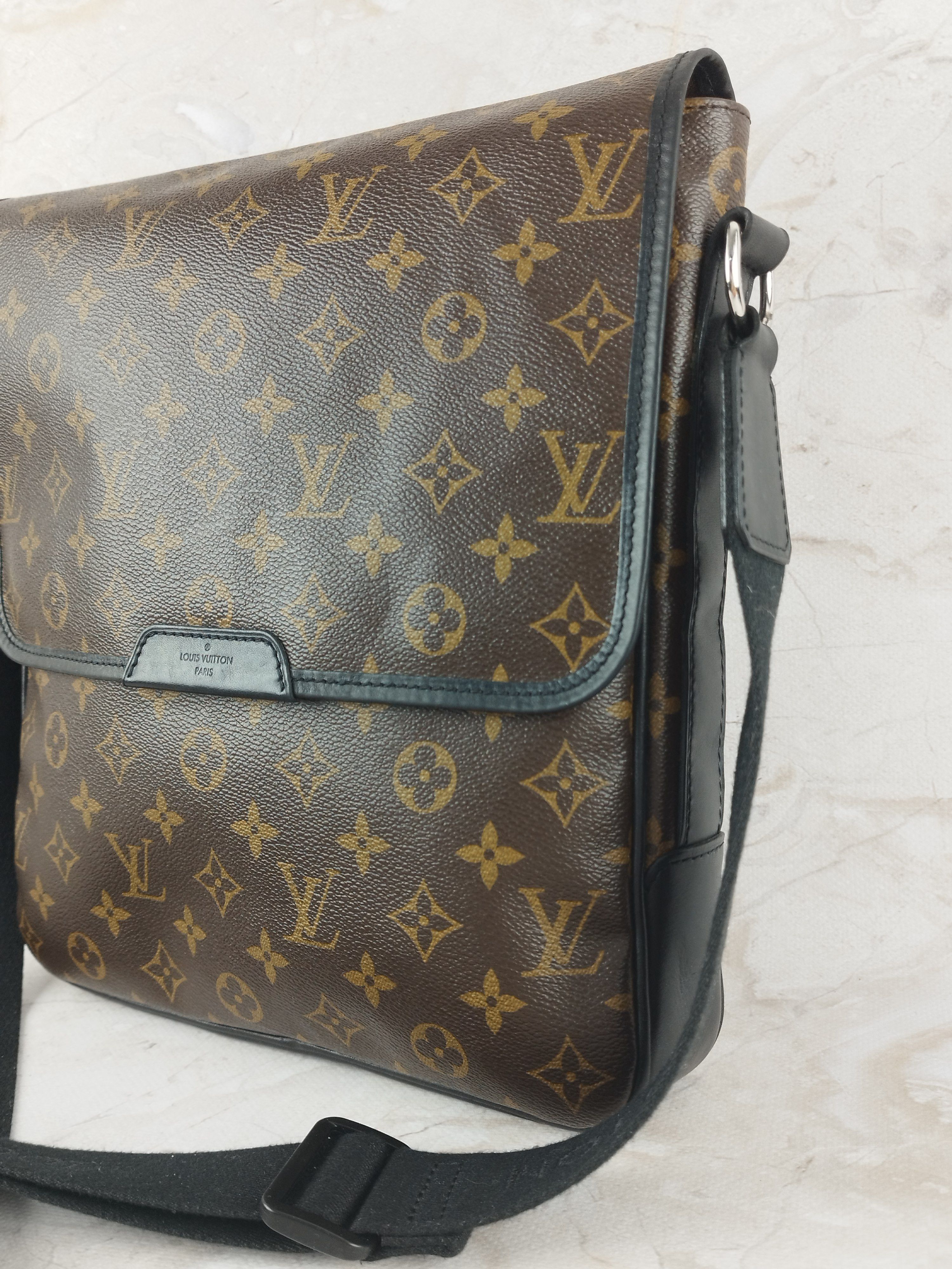 Louis Vuitton Louis Vuitton Monogram Macassar Canvas Bass MM bag Size ONE SIZE - 3 Thumbnail