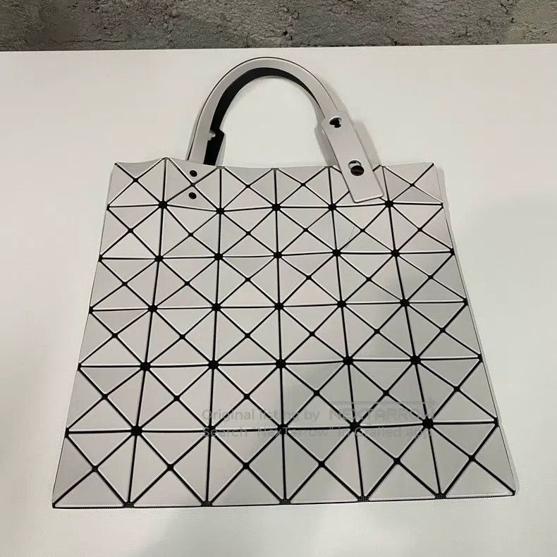 Issey Miyake Issey Miyake White Handbag Size ONE SIZE - 1 Thumbnail