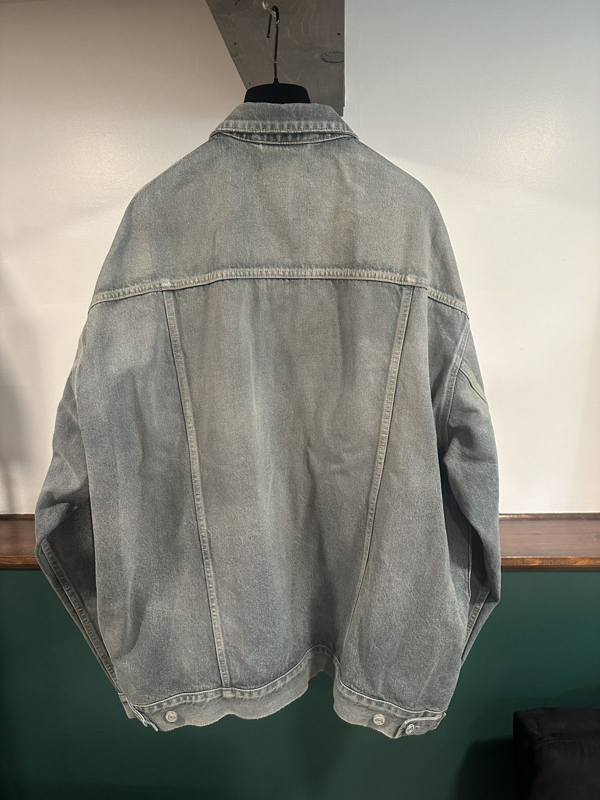 Balenciaga Balenciaga Oversized Denim Jacket Size US L / EU 52-54 / 3 - 4 Thumbnail