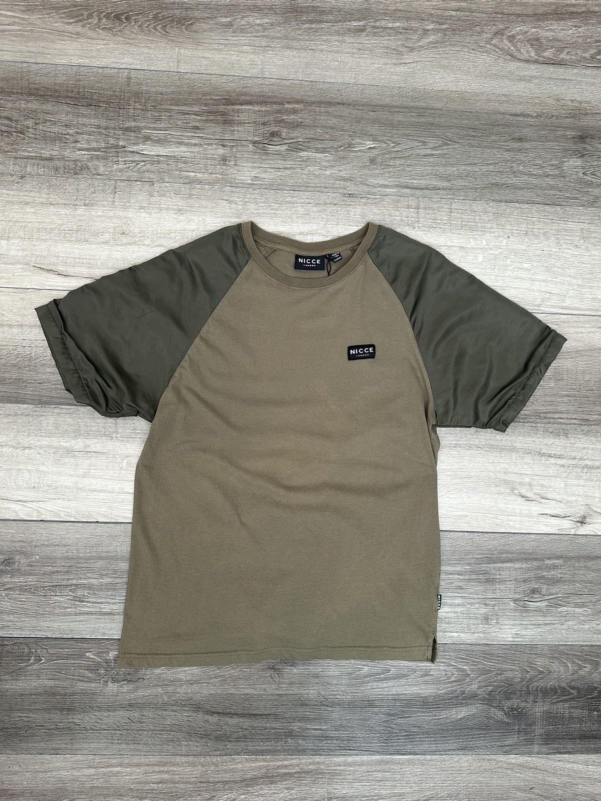 Nicce London Nylon Sleeve Olive Tee Sz. Large L